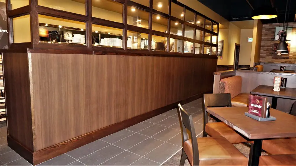 engineered mahogany restaurant divider